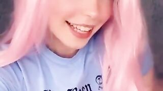 Belle Delphine Twitter, Finally Flashes Tits