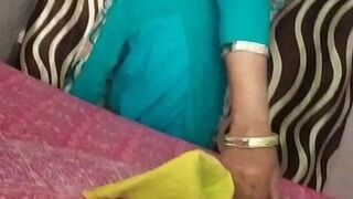 INDIAN SEXY MOM BIG ASS WALI SEXY MOM