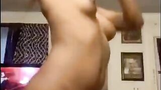 Lightskin Ebony Twerking Topless & Sucking Dick on Periscope PT. 2 | Sc: Wetmendee