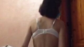 Dounia Moroccan Teen Twerking Live On Instagram !