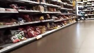 This girl loves to show her body in the supermarket