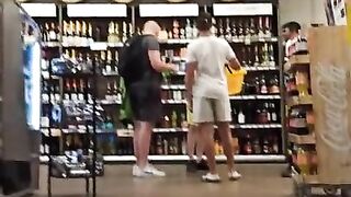 This girl loves to show her body in the supermarket