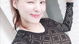 Taiwan sexy celebrity Xiong Xiong Jerk Off Challenge