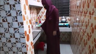 Muslim Indian girl in law kitchen fuck with stepbrother