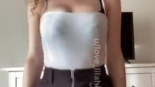 Tiktok streaptease upskirt