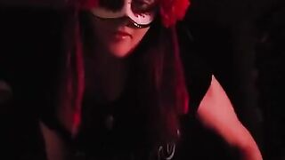 Masked Blowjob from Hot Girlfriend