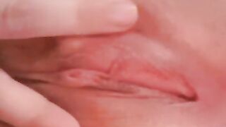 Alix Rogue Opens up her Wet Pussy Lips Short Clip