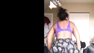 Ebony with fat ass twerks on Instagram in pants