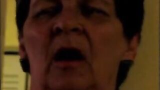 Slut granny from Florida masturbating