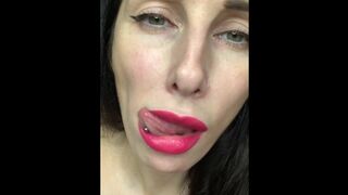 Sweet Lips of Porn Star Liza Virgin Drool