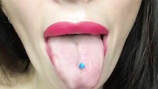 Sweet Lips of Porn Star Liza Virgin Drool