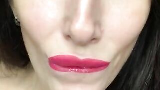 Sweet Lips of Porn Star Liza Virgin Drool