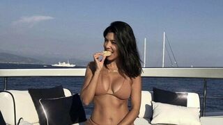 Kourtney’s body – wow