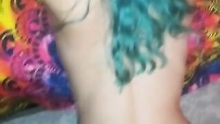 Blue haired bubble butt Tinder girl fucks on the first date.