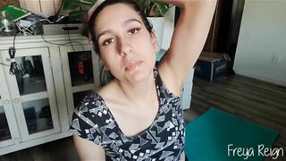 Yoga Girlfriend Teases You With Her Sweaty Armpits: GFE, Armpit Worship & Dirty Talk