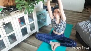 Yoga Girlfriend Teases You With Her Sweaty Armpits: GFE, Armpit Worship & Dirty Talk