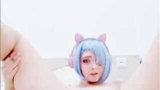 Rem playing with pussy and posing in tik tok 18+