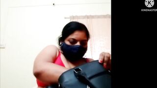 Desi Indian aunty nude video show