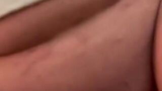 Fisting bring MILF to endless quivering squirting orgasms