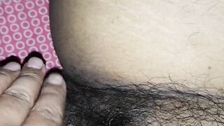 Nind me Maa ki balo wali chuut dekhi. Risky capture -Indian desi hairy pussy.