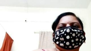 Desi Indian Divya aunty nude video