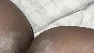 EBONY BUST HUGE NUT ????