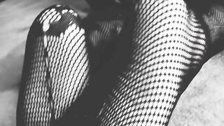 Fishnets gf plays with her pussy in stockings