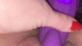 Slutty milf stuffs tight hairy pussy