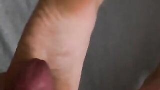 Cumshot wifes soles