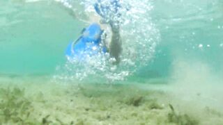 Countrycougartx - Nude snorkeling in Belize