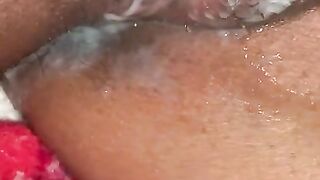 AMAZING CREAMY SQUIRTING PUSSY ????