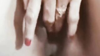 Hot Indian aunty ki cudai video hindi webcam aunty ki mast cudai video hindi hot bhabhi mms video hindi hot bhabhi finge