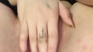 Amateur teen fingers ass