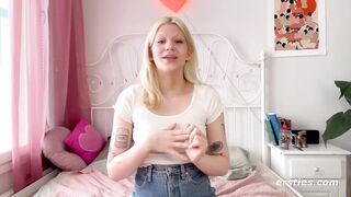 Ersties - Hot Babe Lizzy Loves When People Watch Her Masturbate