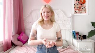 Ersties - Hot Babe Lizzy Loves When People Watch Her Masturbate